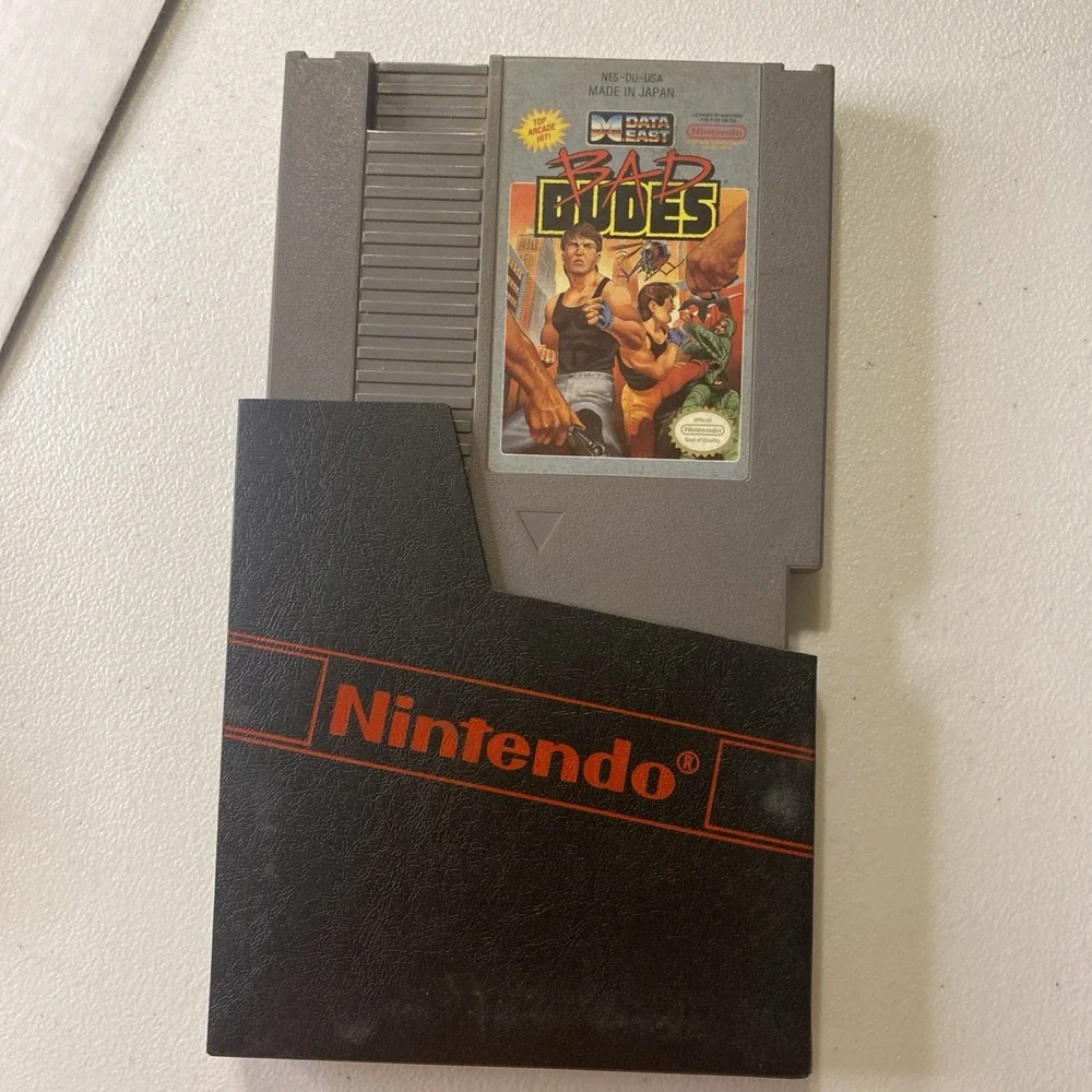 BAD DUDES ORIGINAL CLASSIC VIDEO GAME Nintendo System 1985 CARTRIDGE NES Sleeve